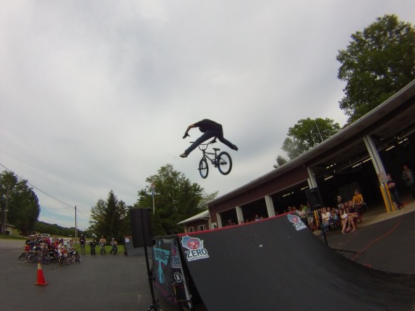 Jake Whitney no footer one hander